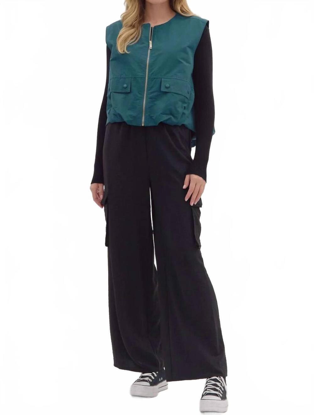 NEW ENTRO solid sleeveless zip-up vest in green